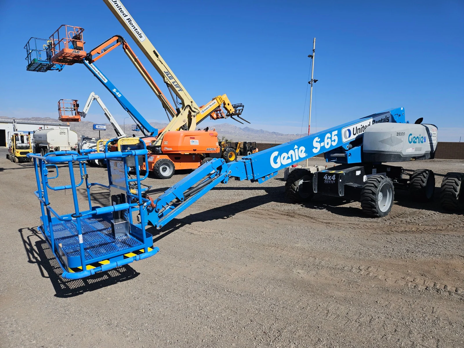 2018 Genie S-65
