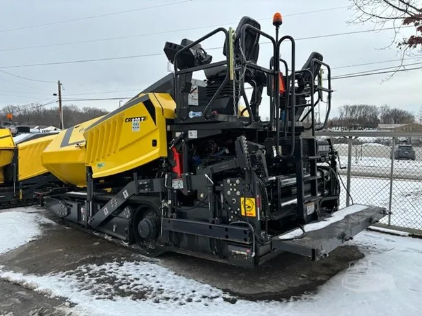2023 BOMAG CR820T