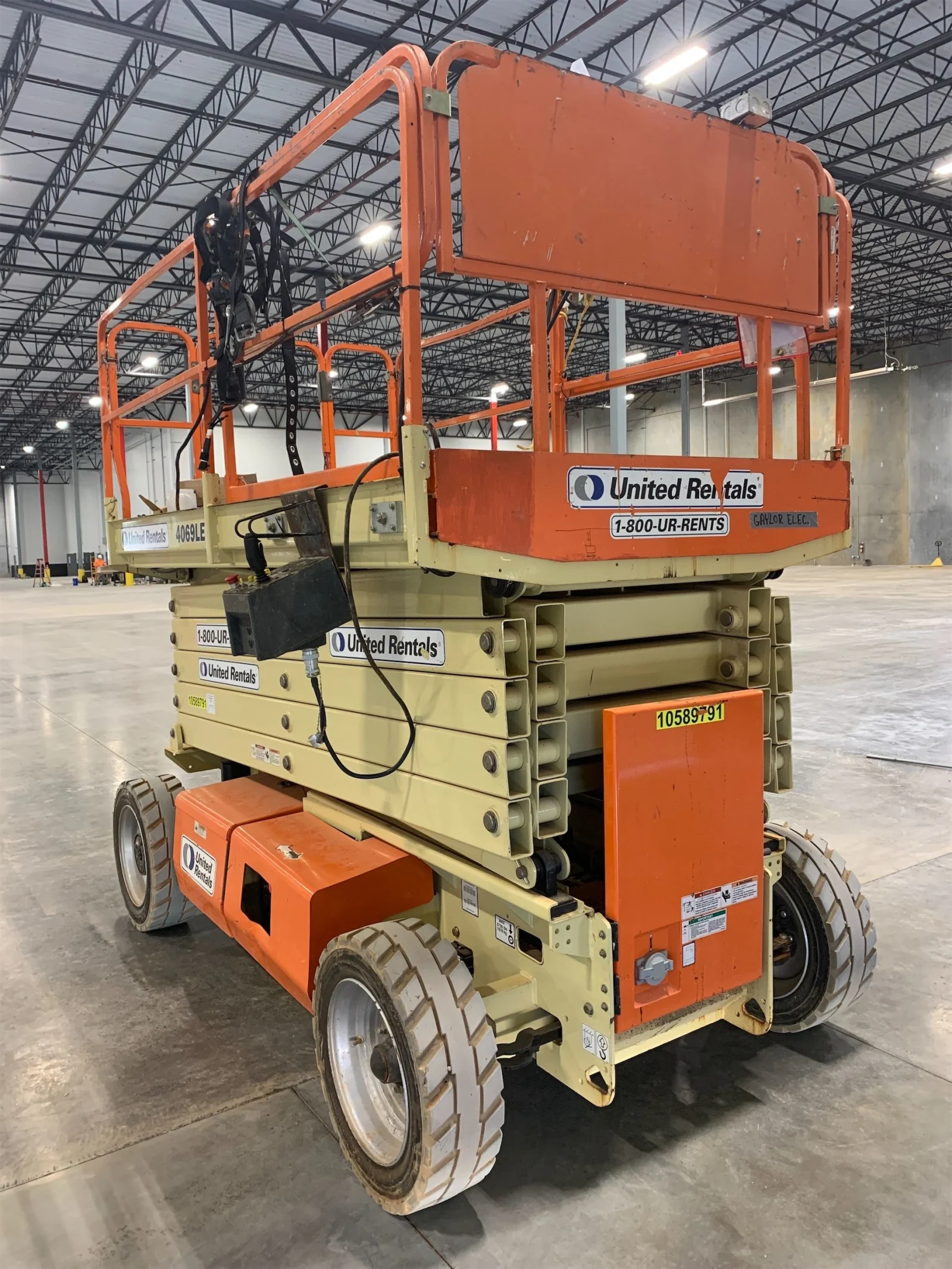 2017 JLG 4069LE