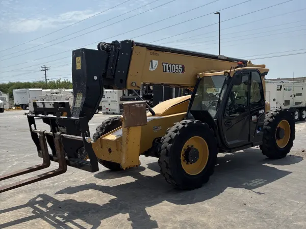 2021 Caterpillar TL1055