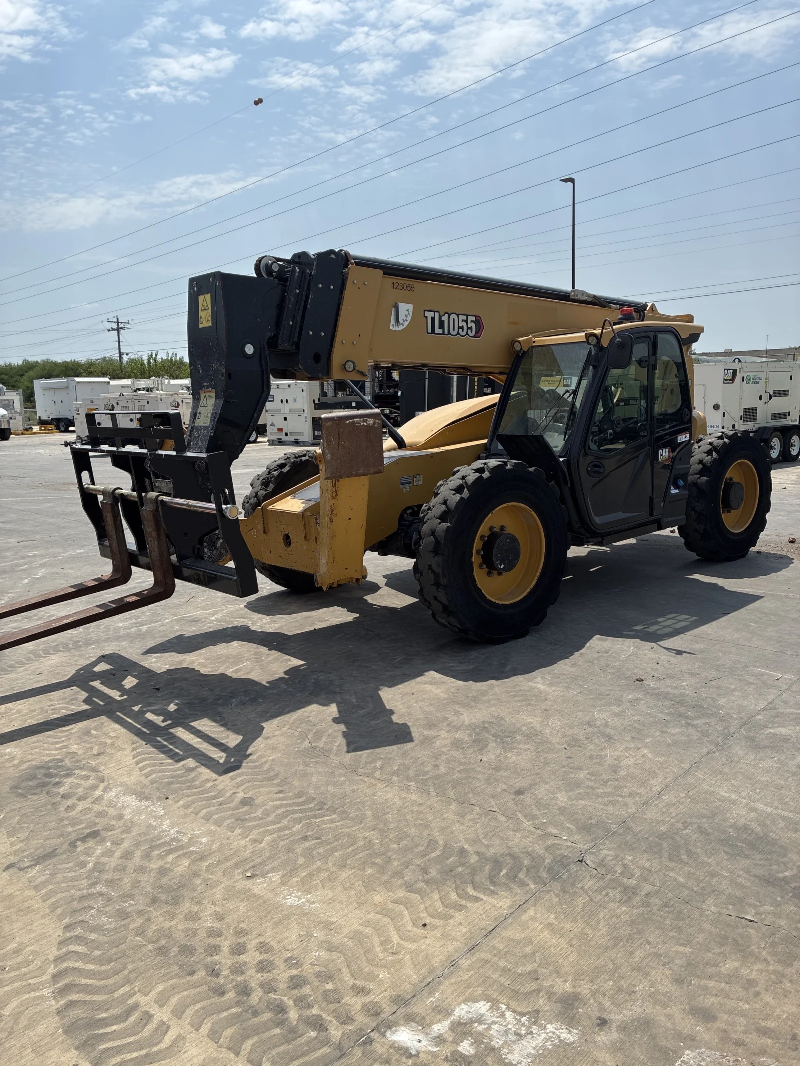 2021 Caterpillar TL1055