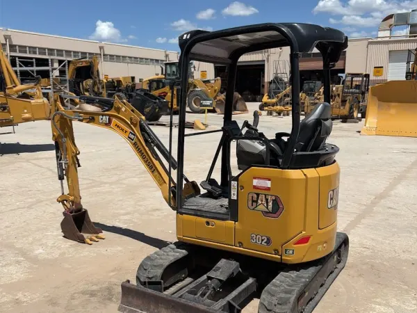 2022 Caterpillar 302 CR