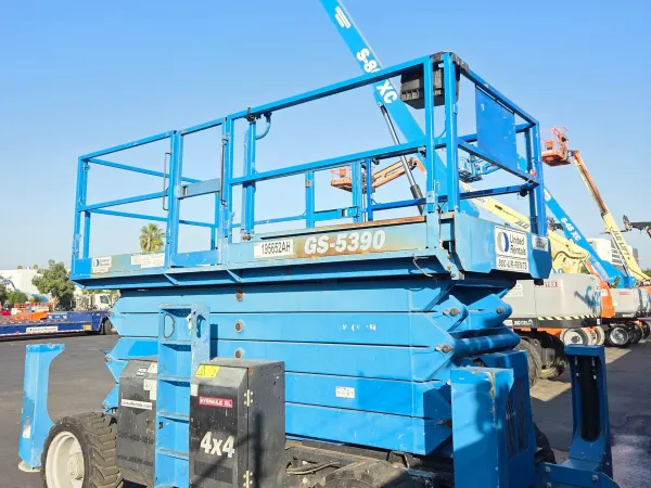 2017 Genie GS-5390 RT Rough Terrain