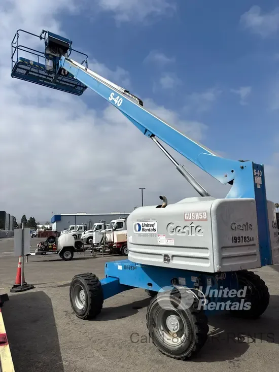 2017 Genie S-40