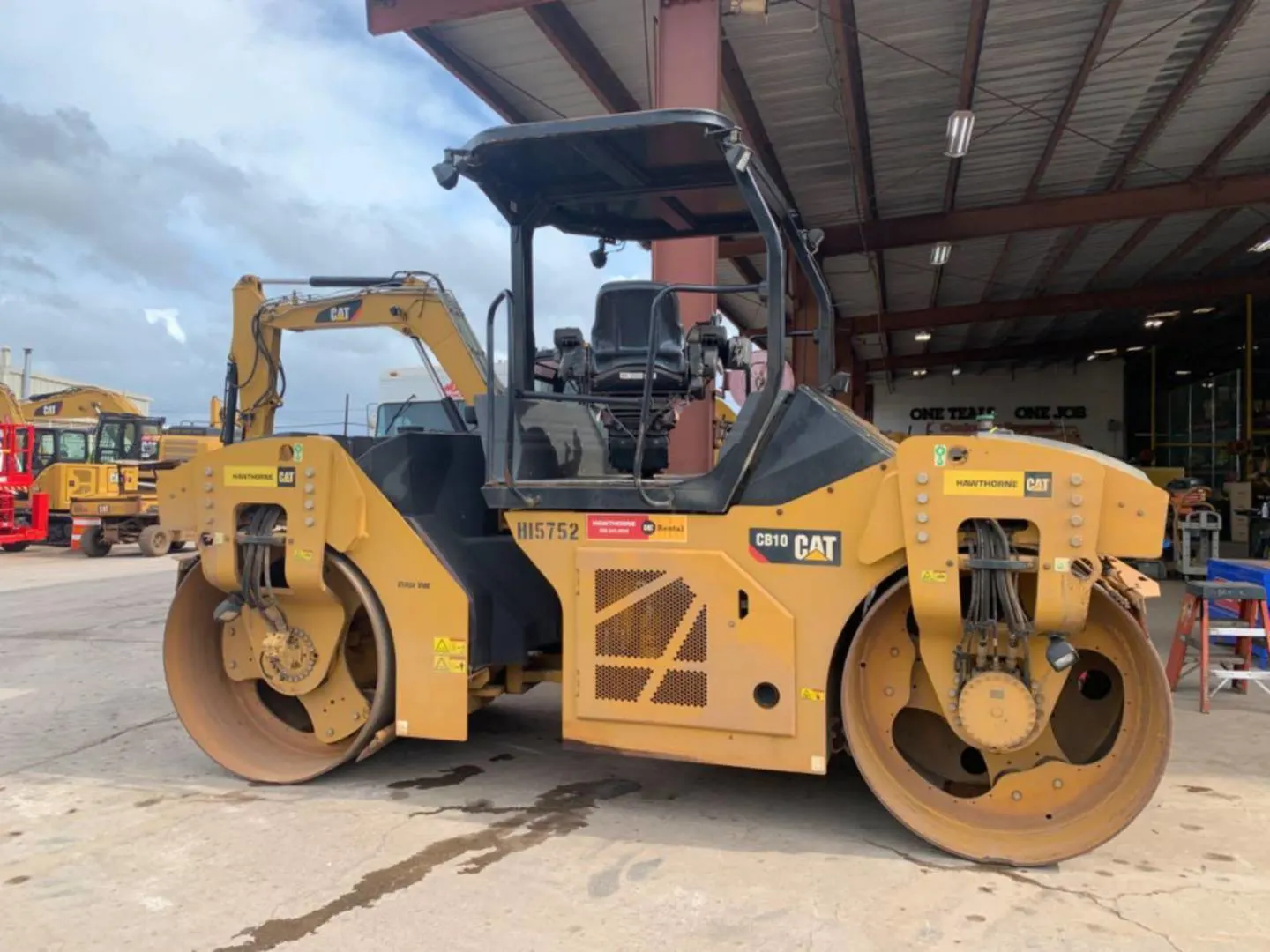 2017 Caterpillar CB10