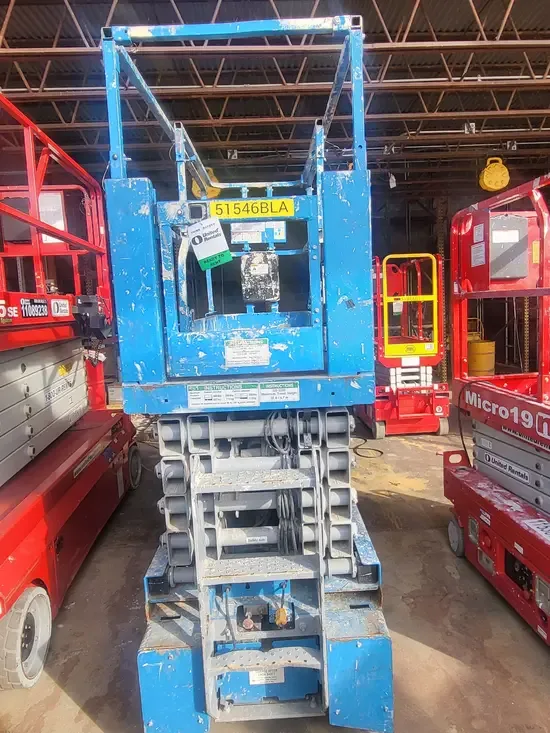 2017 Genie GS-3232