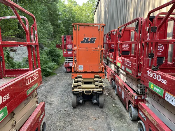 2017 JLG 1930ES