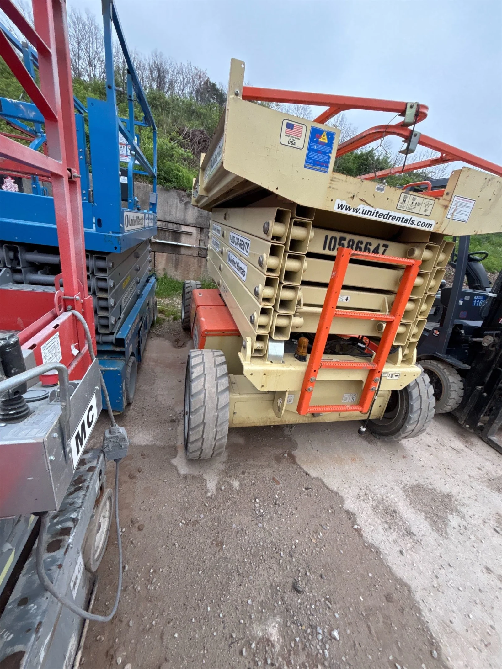 2017 JLG 4069LE