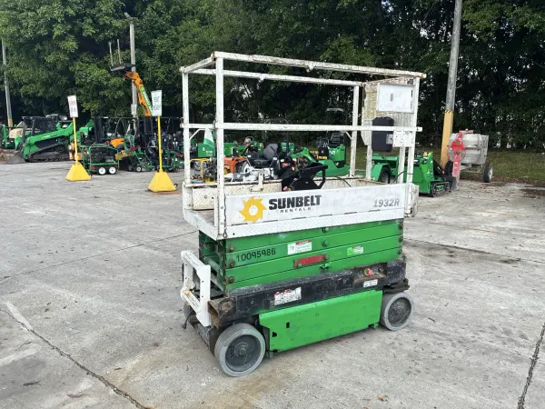 2019 JLG 1932R