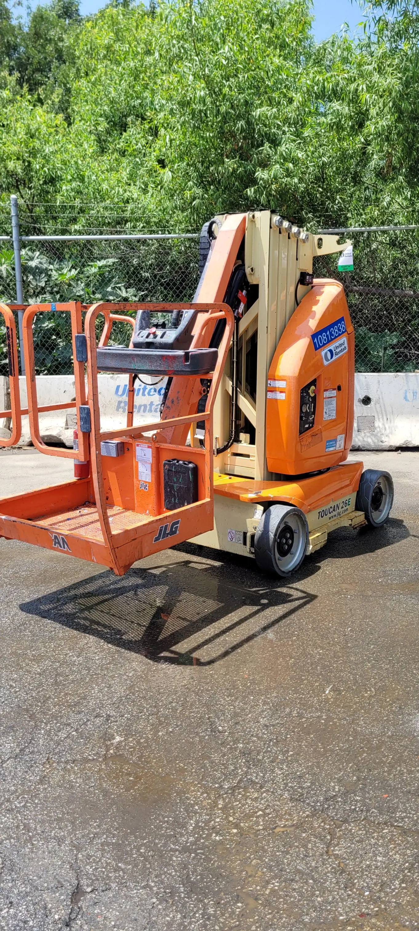 2018 JLG T26E Vertical Mast