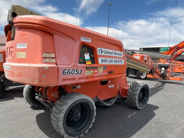 2018 JLG 660SJ