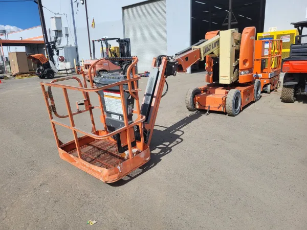 2014 JLG E300AJP-Articulating-Boom-Lift