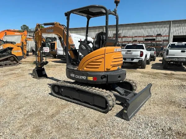 2024 Case CX37C