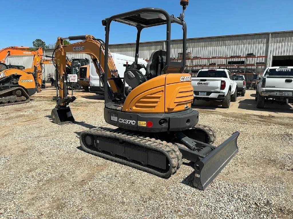 2024 Case CX37C