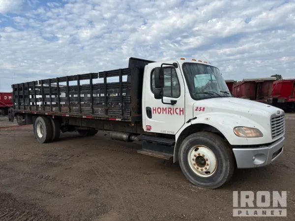 2015 Freightliner M2 106