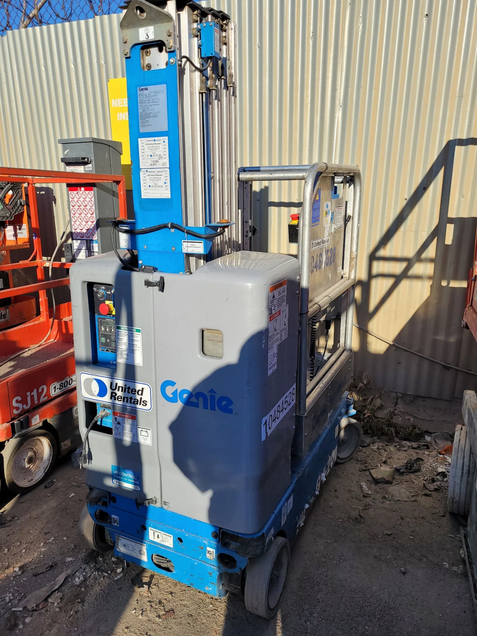2016 Genie GR-20 Self-Propelled One-Person