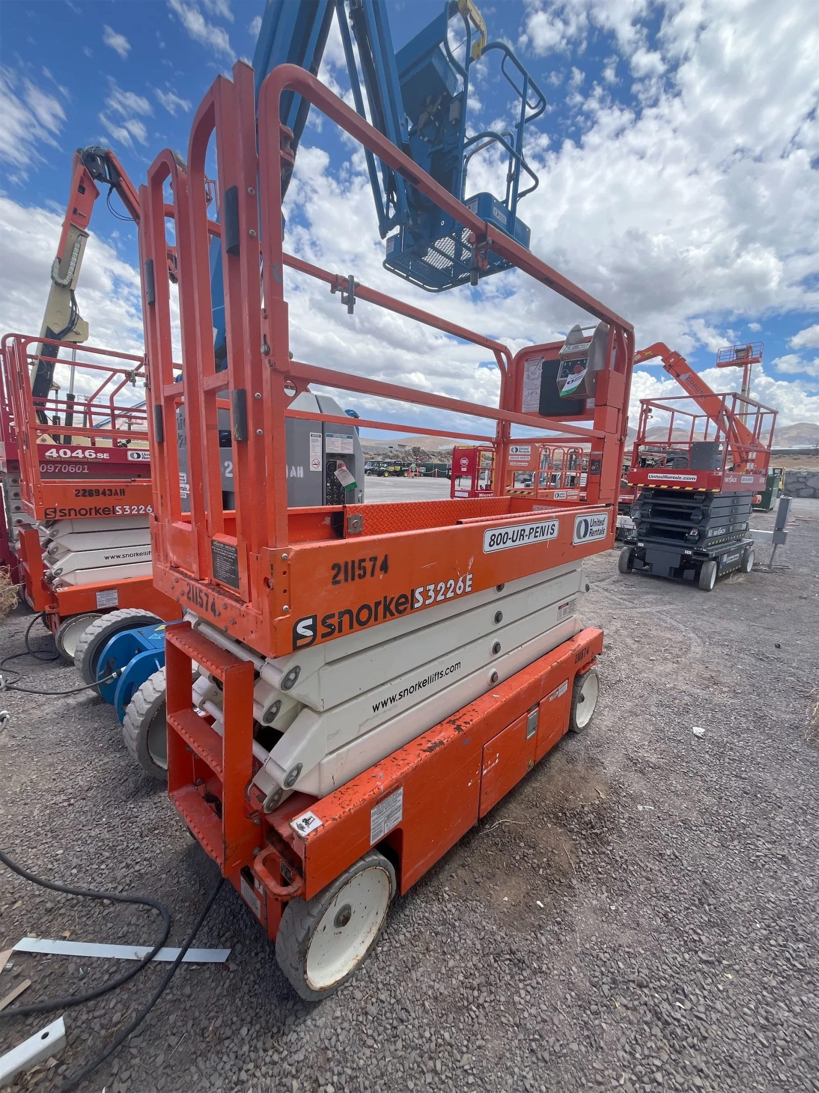 2018 Snorkel S3226E