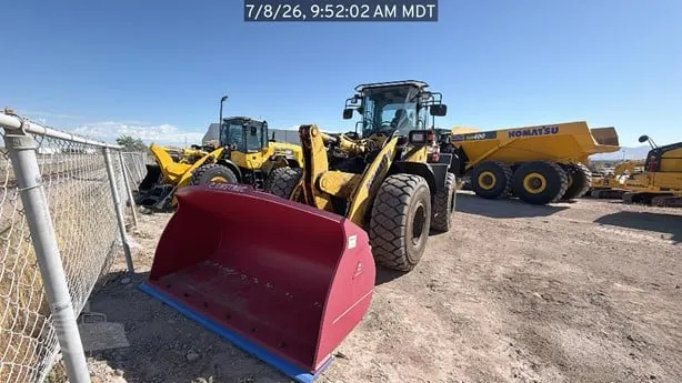 2024 Komatsu WA320-8