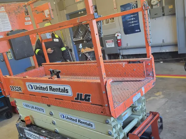 2017 JLG 1932R
