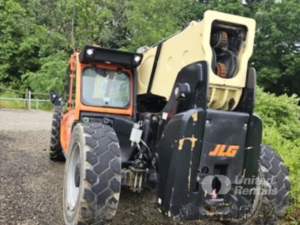 2021 JLG 1255