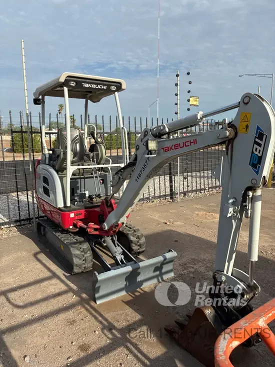 2023 Takeuchi TB20E
