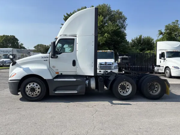 2021 International LT625