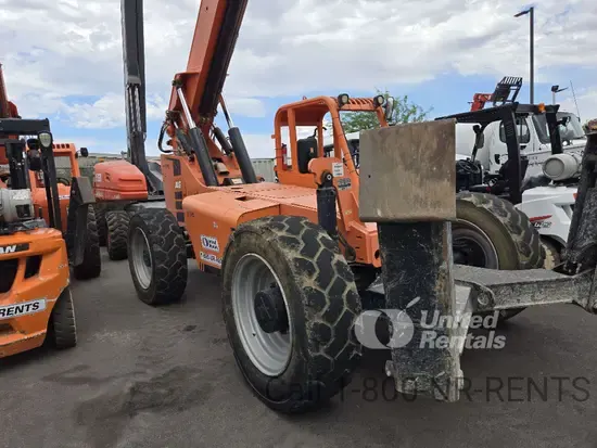 2019 JLG 10054