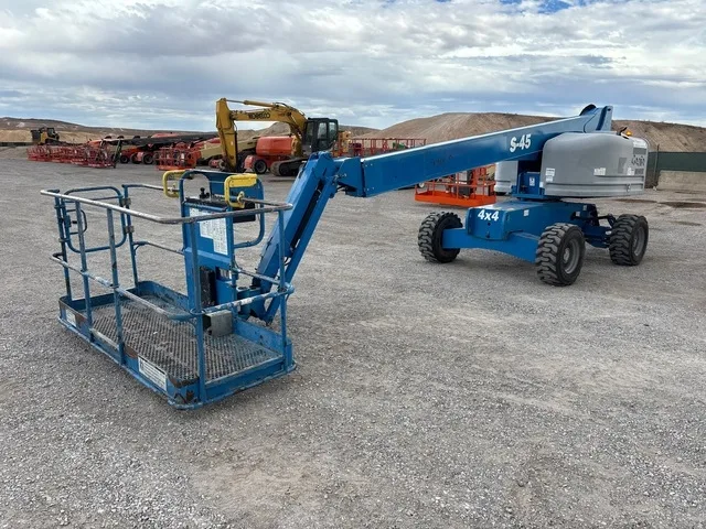 2018 Genie S-45