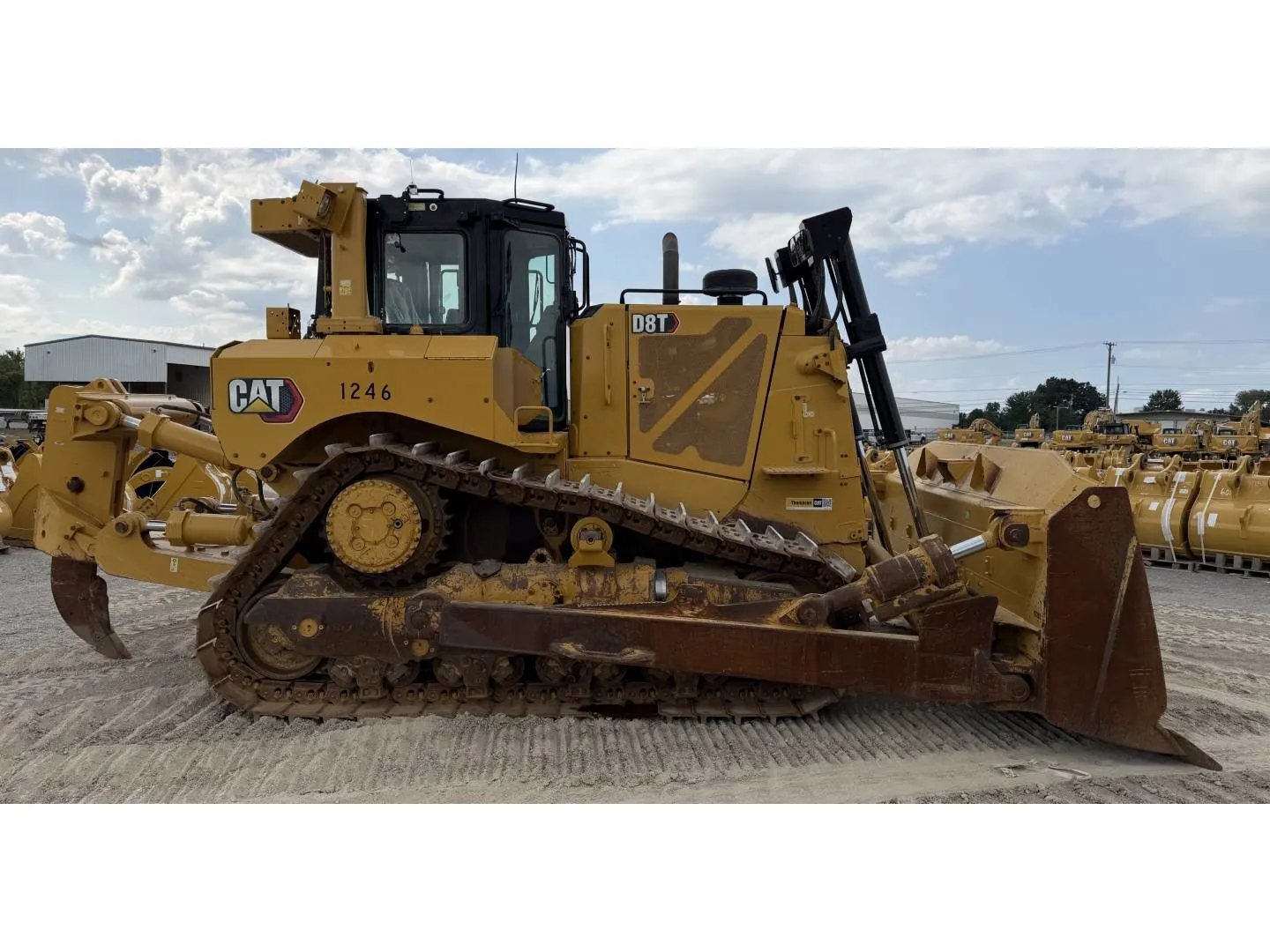 2021 Caterpillar D8T