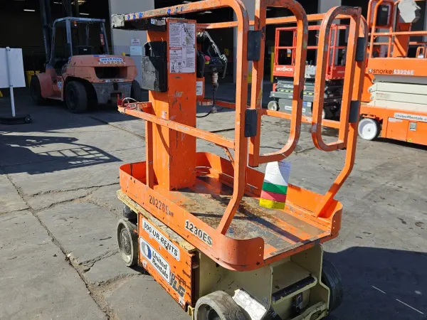 2018 JLG 1230ES Self-Propelled One-Person