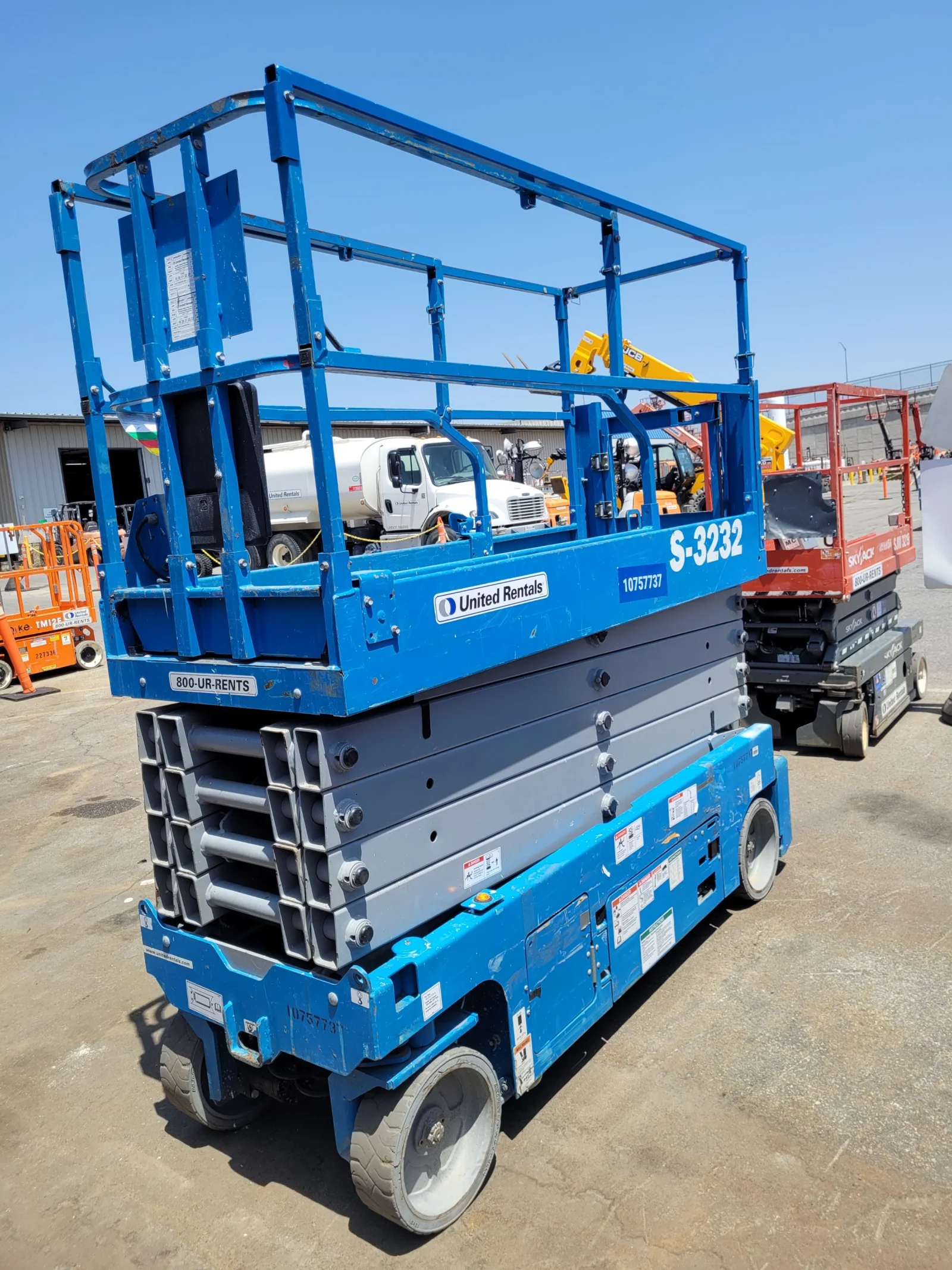 2018 Genie GS-3232