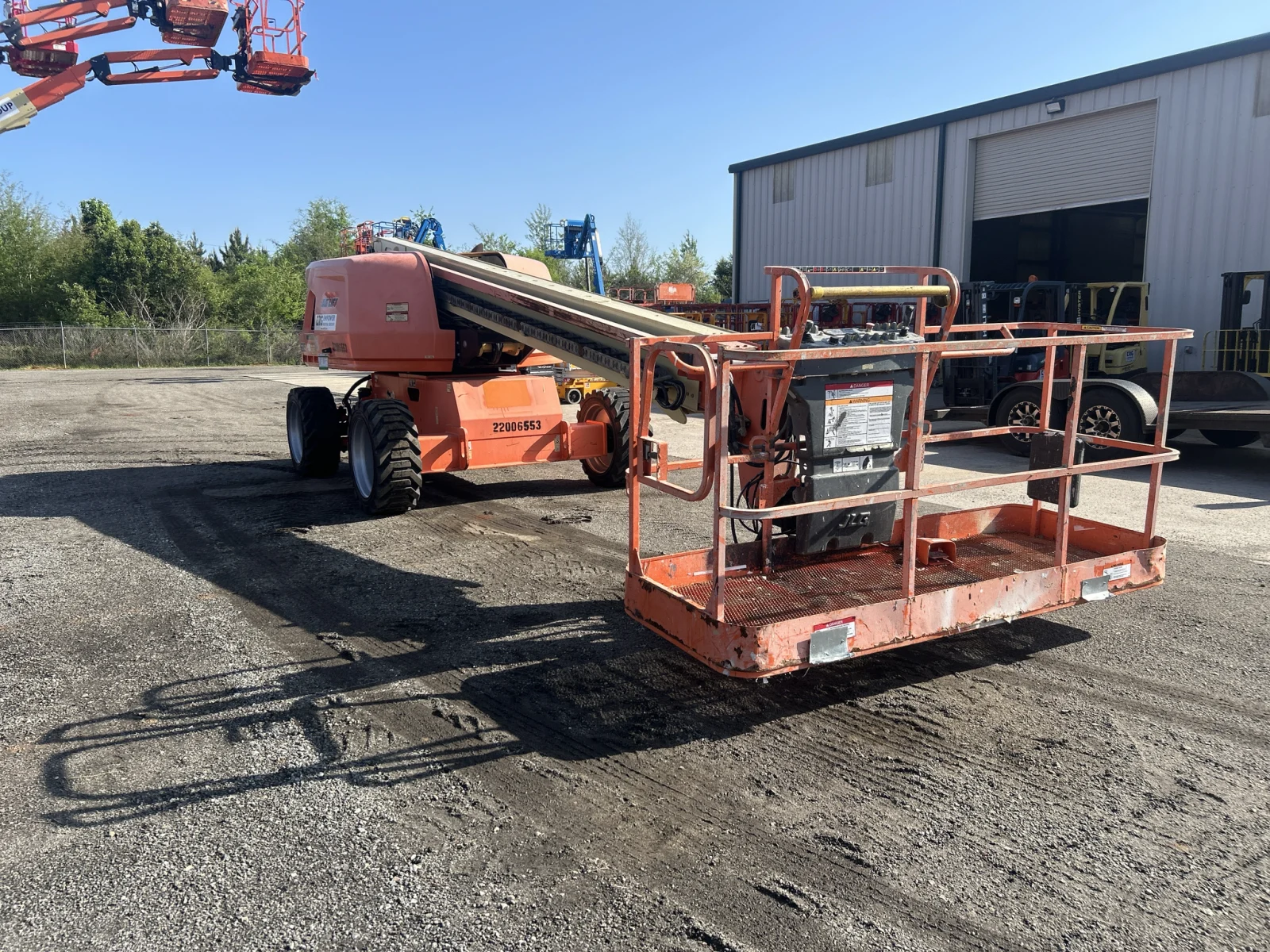2017 JLG 600S