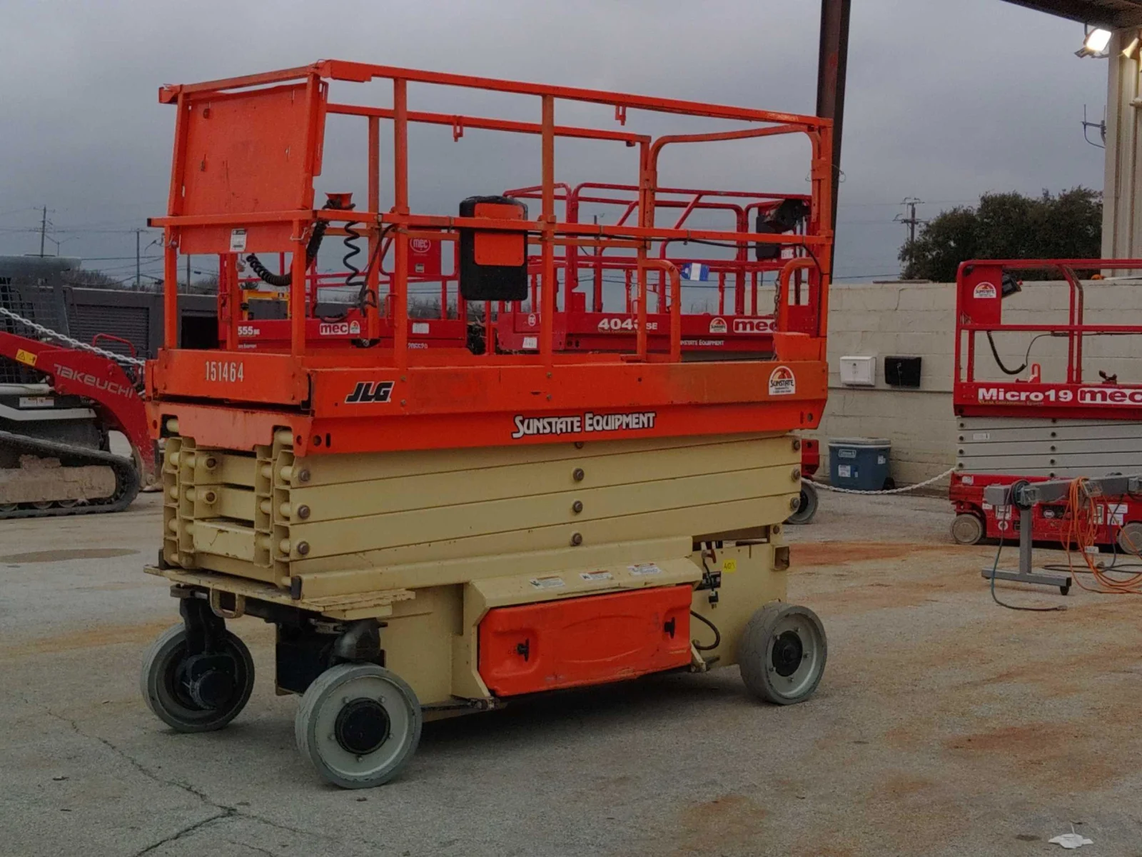 2015 JLG 2646ES
