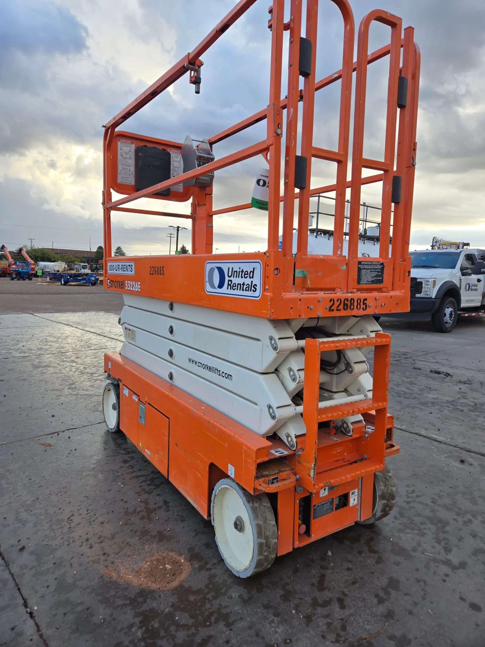 2019 Snorkel S3226E