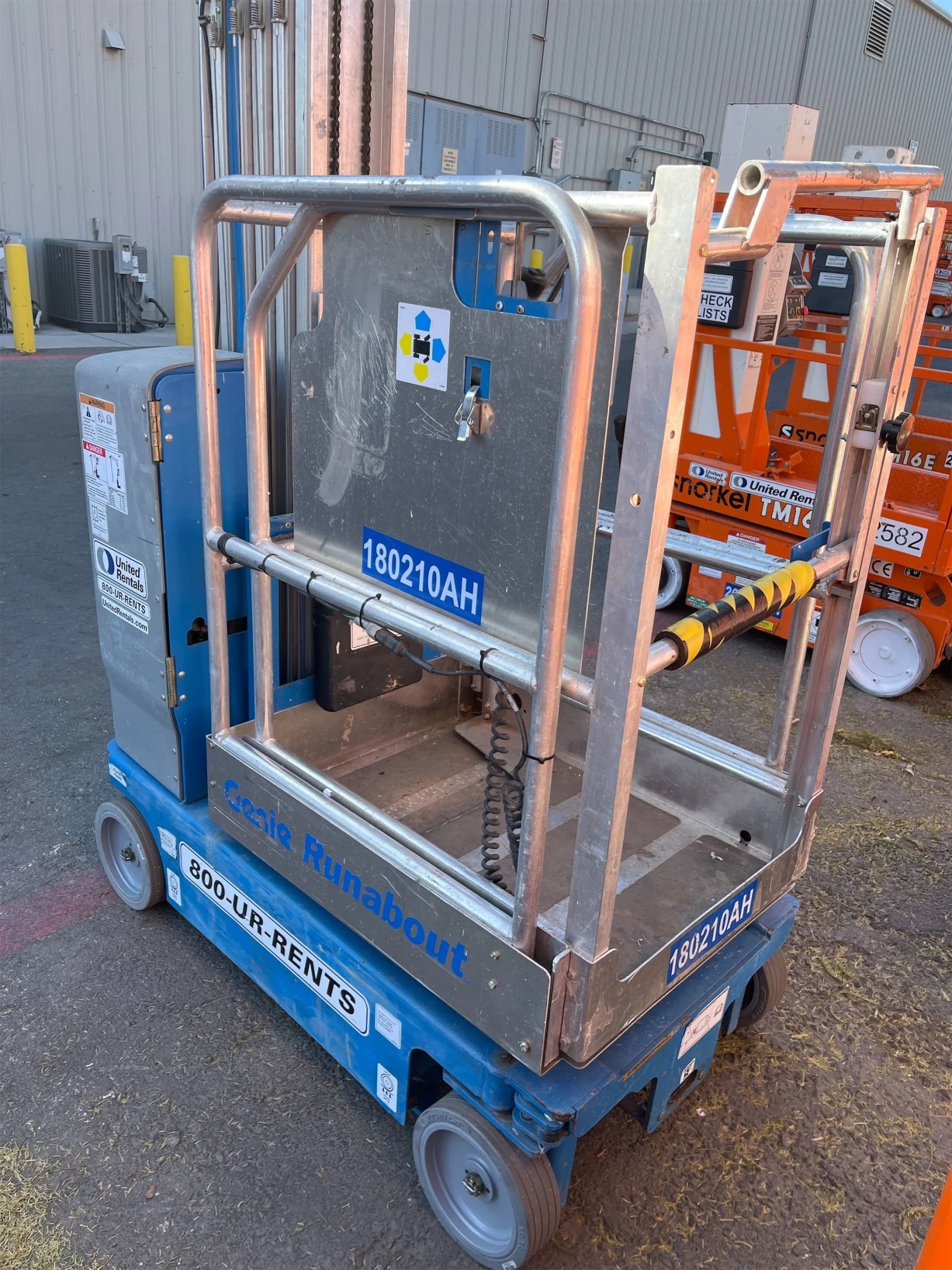2016 Genie GR-20 Self-Propelled One-Person