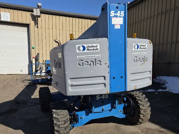2017 Genie S-45