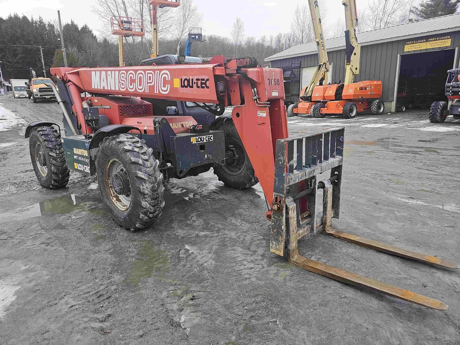 2015 Manitou MT8044