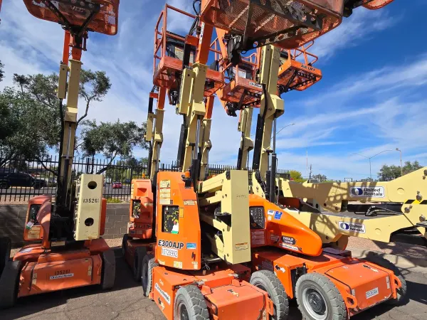 2018 JLG E300AJP Articulating