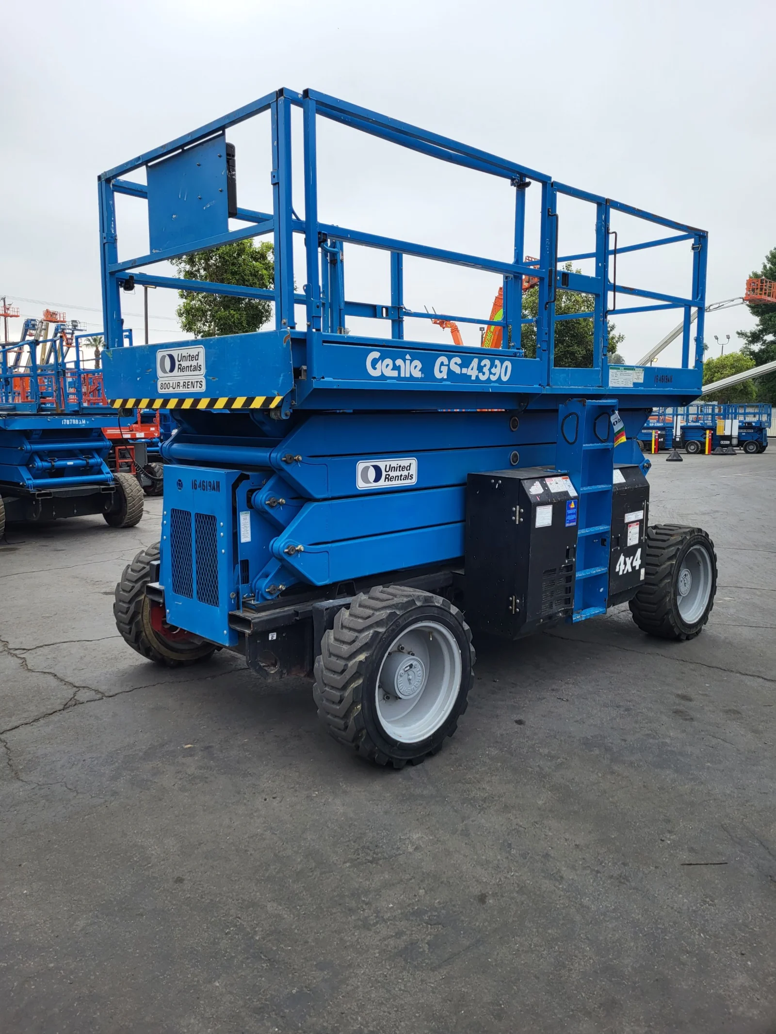 2016 Genie GS-4390-RT-Rough-Terrain