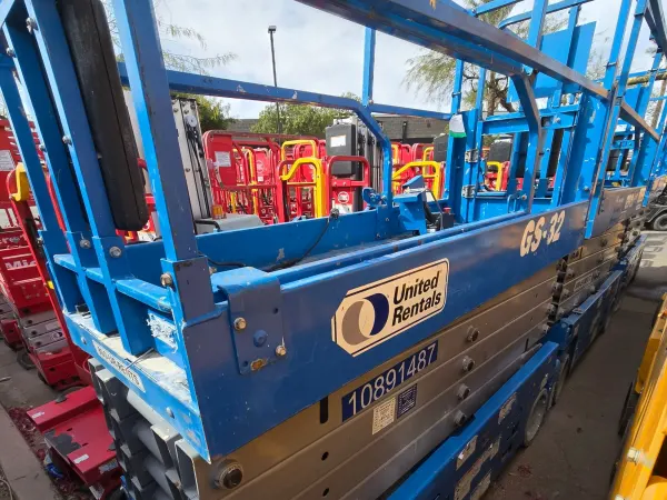 2019 Genie GS-3232