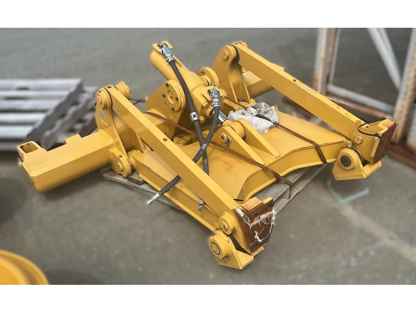 2021 Caterpillar D5 RIPPER MULTISHANK W/3 TEETH STRAIGHT