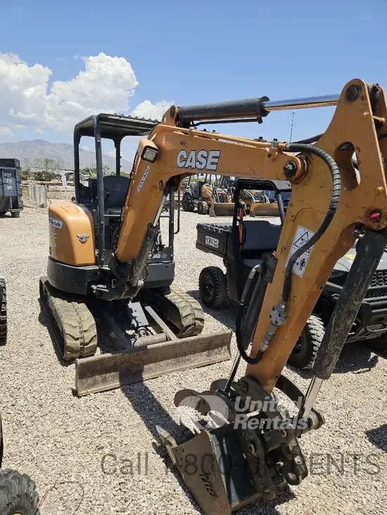 2020 Case CX33C