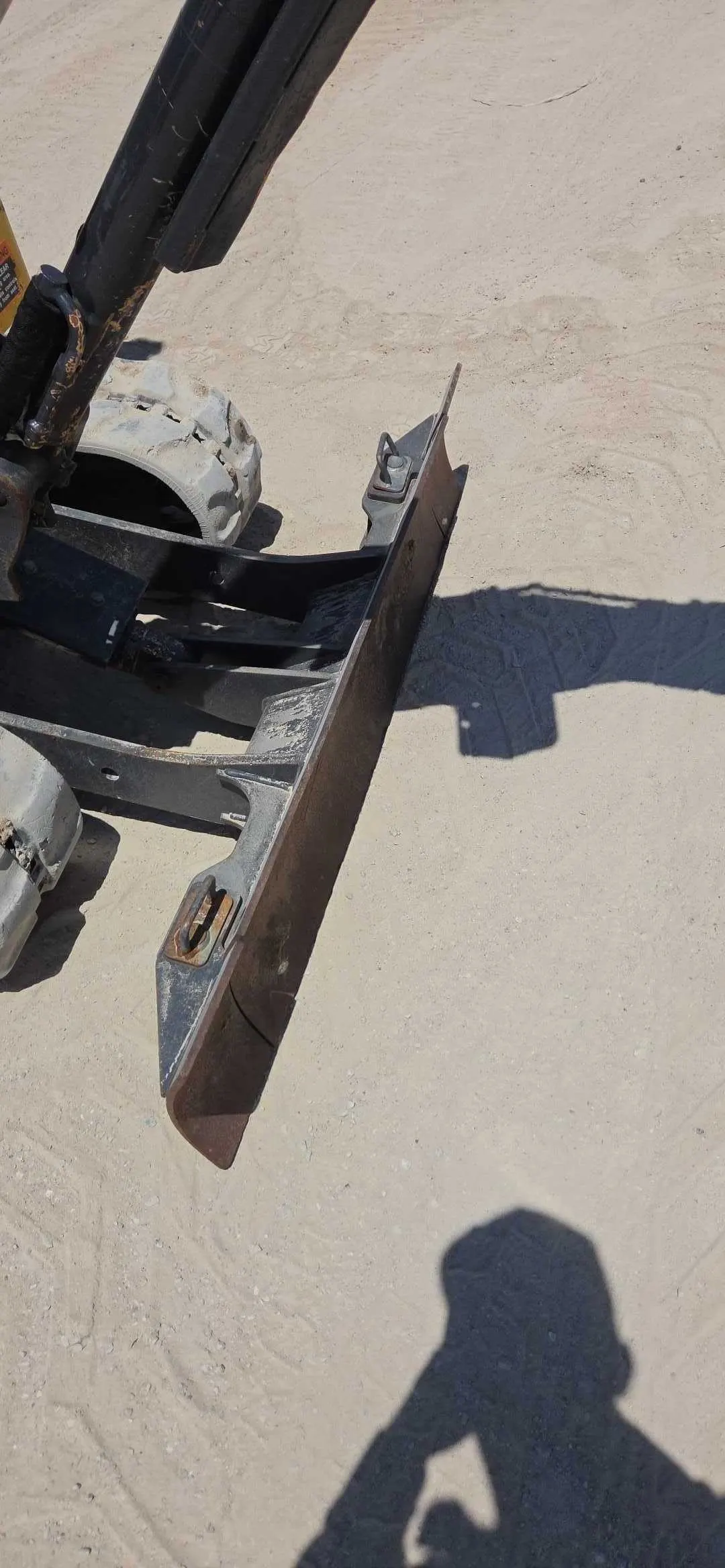 2023 John Deere 17G