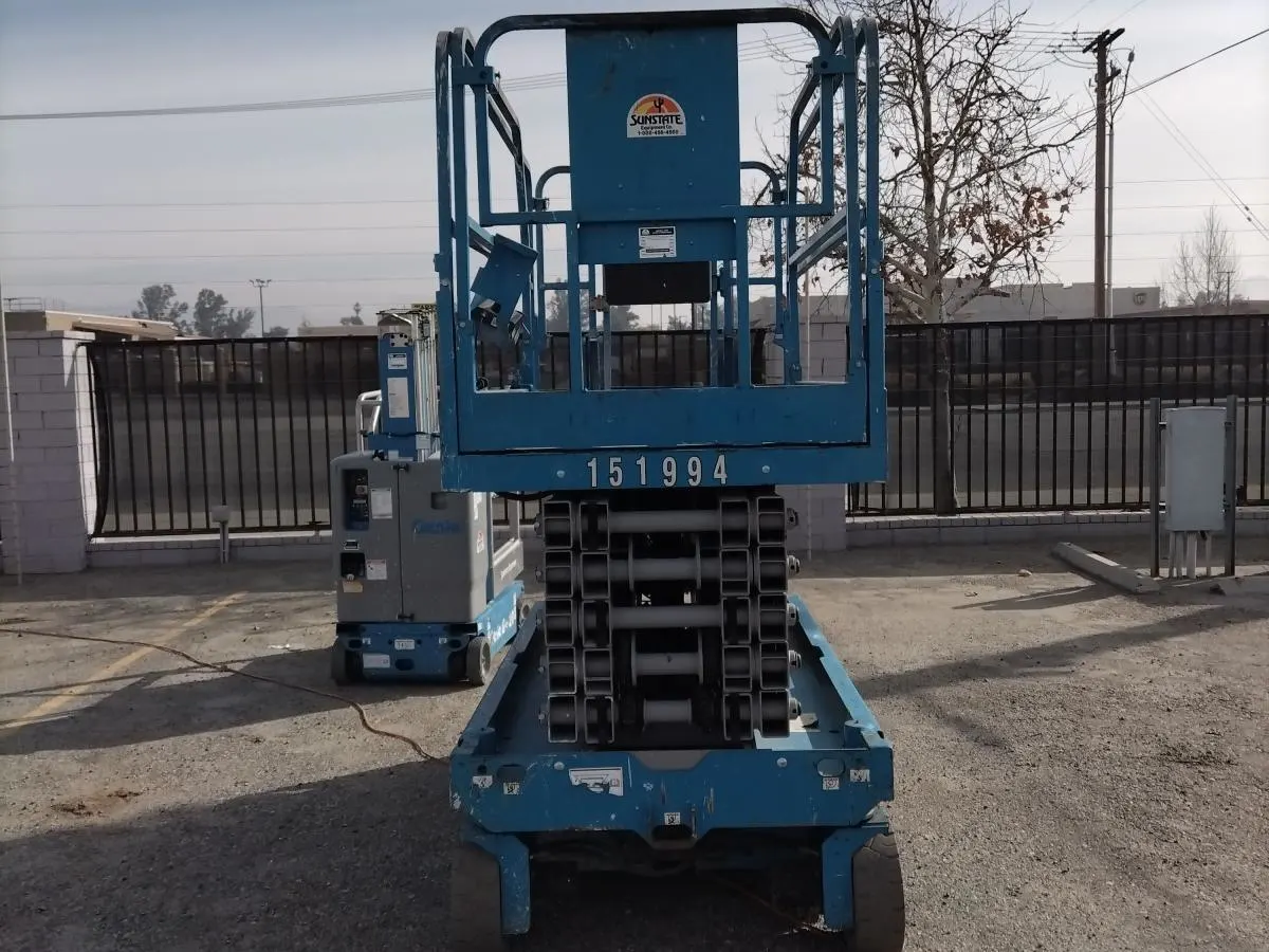 2016 Genie GS-4047