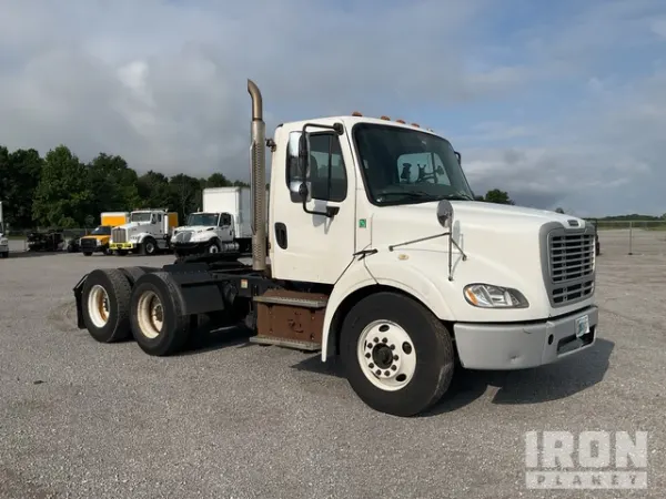 2014 Freightliner M2 112