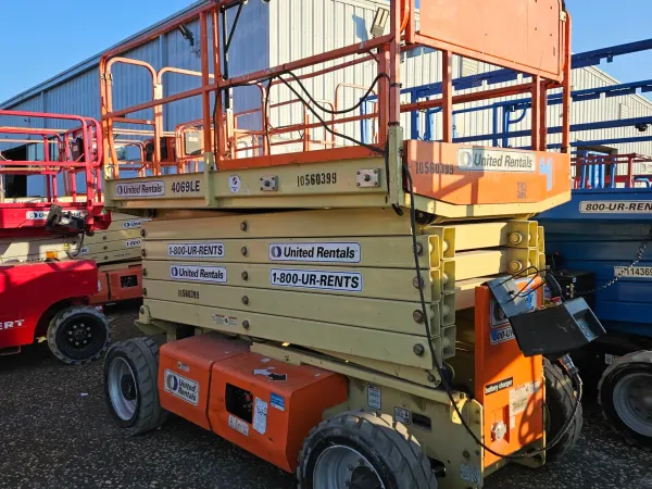 2017 JLG 4069LE
