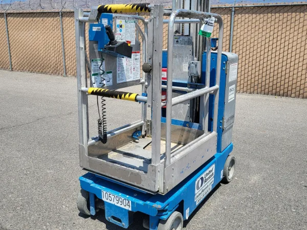 2017 Genie GR-20 Self-Propelled One-Person
