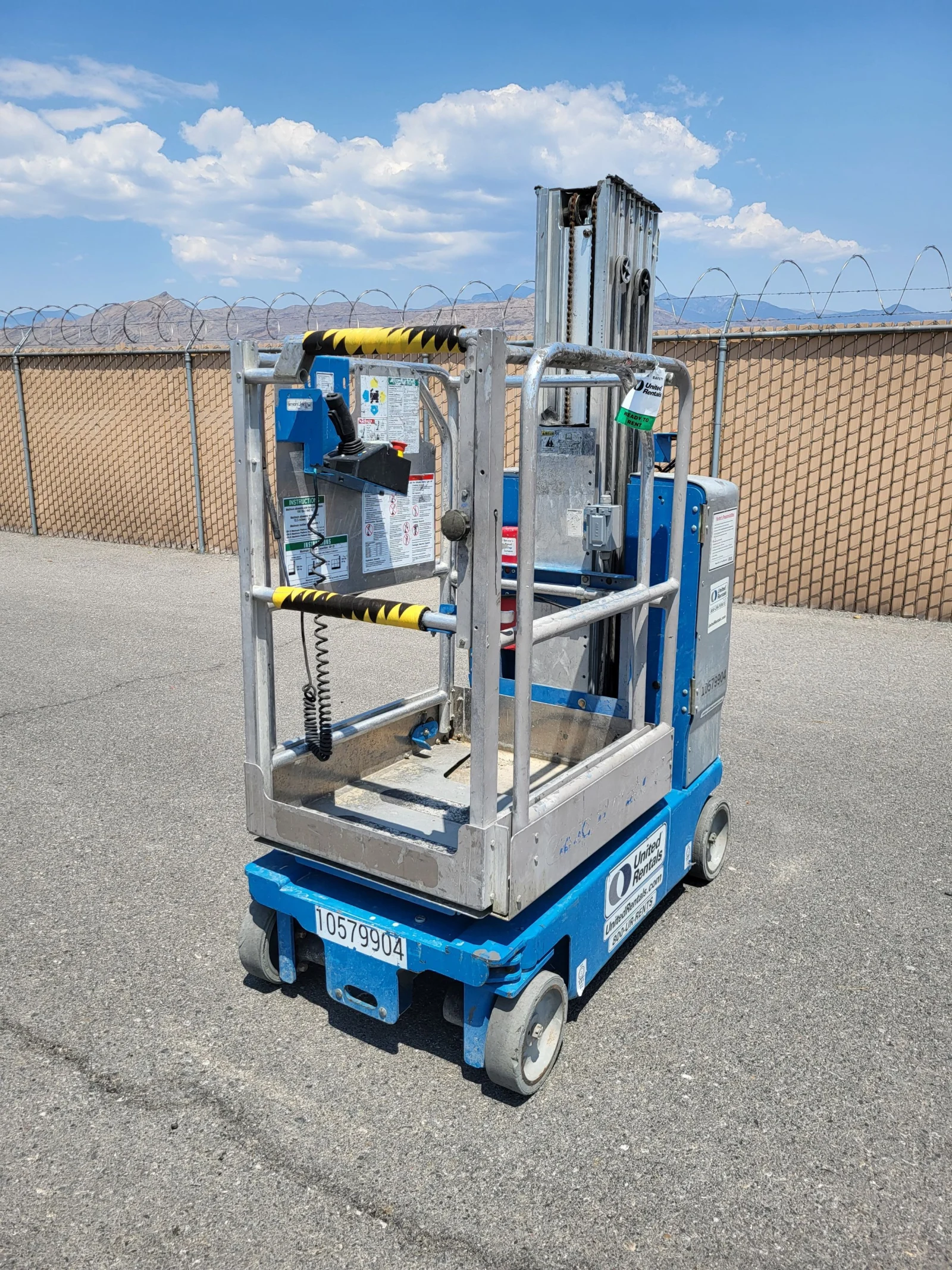 2017 Genie GR-20 Self-Propelled One-Person