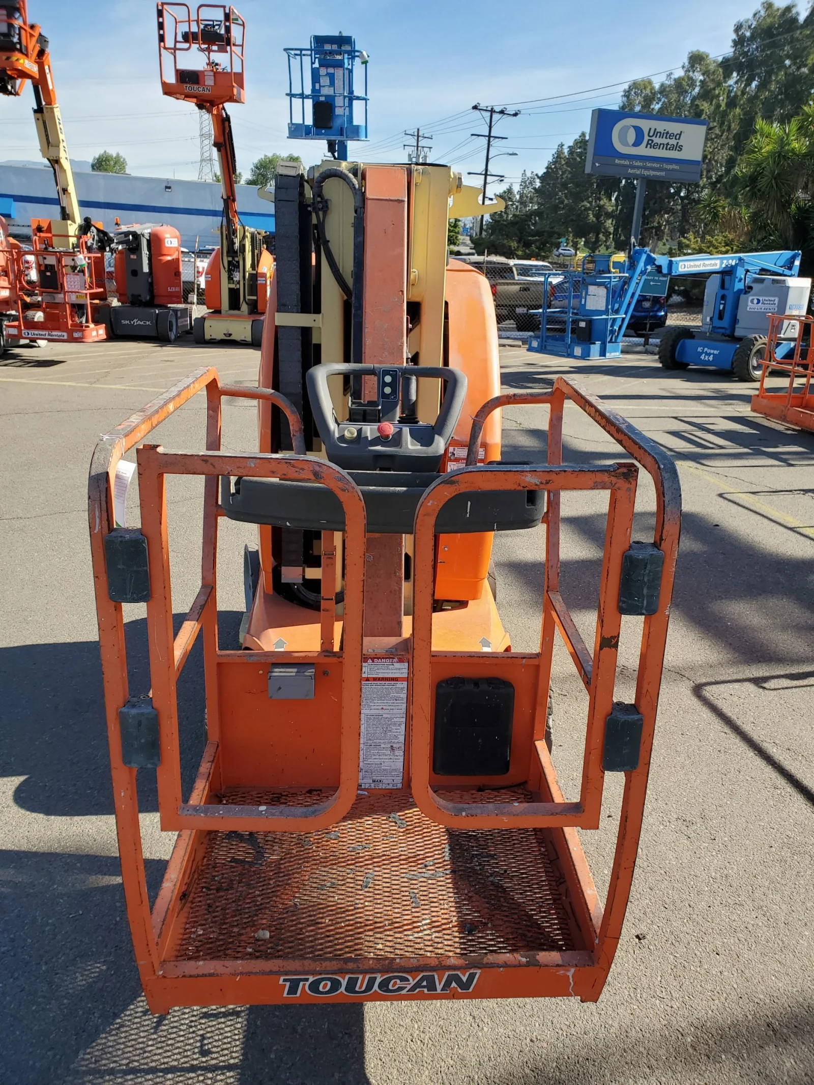 2017 JLG T26E-Vertical-Mast-Boom-Lift