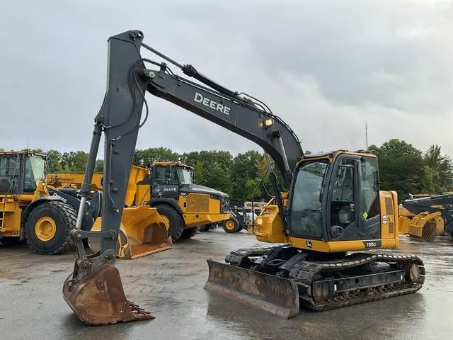 2021 John Deere 135G